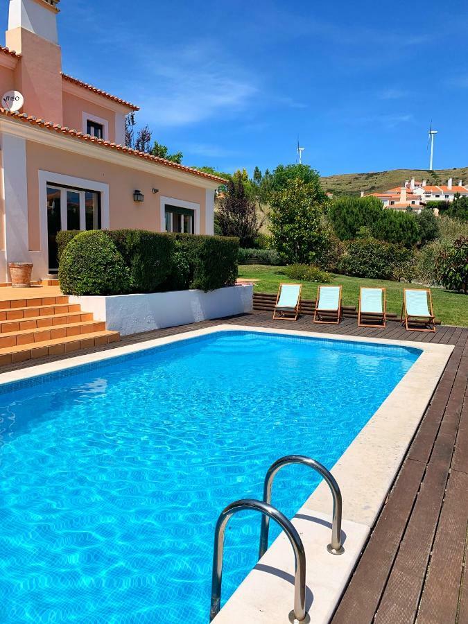 Villa With Swimming Pool In Golf Resort Torres Vedras Exterior photo